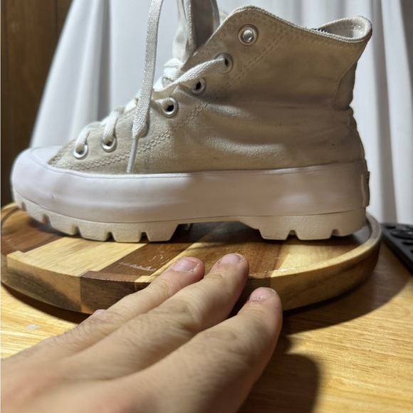 Converse Chuck Taylor All Star Lugged Hi Womens Size 7 Athletic Shoes - Picture 1 of 7